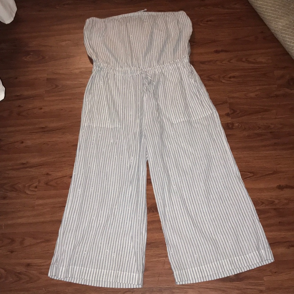 Strapless striped JUMPSUIT!